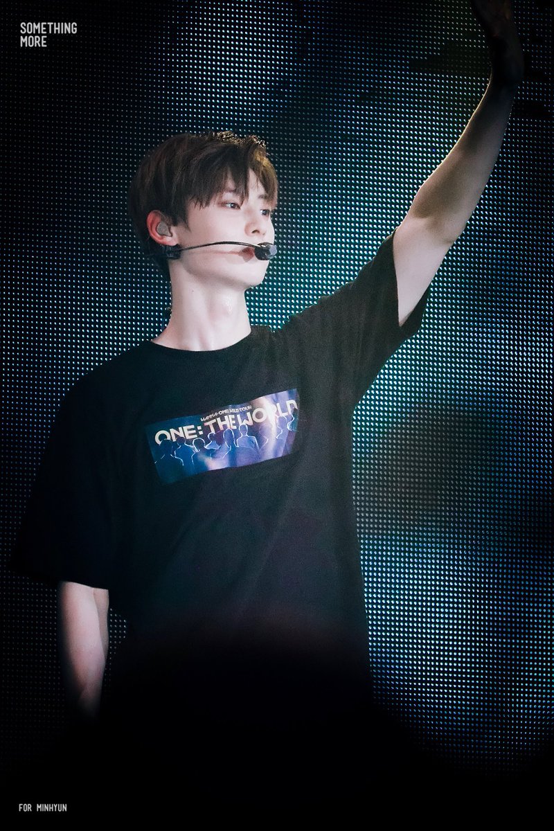 somethingmore95's tweet photo. 180729 ONE : THE WORLD IN HONGKONG
보고 싶어

#황민현 #민현 #HwangMinhyun #MINHYUN #워너원 #WANNAONE

💎https://t.co/0jxF9hB42o
💎https://t.co/Mum22Lc9DM https://t.co/5GxaEwdj2w