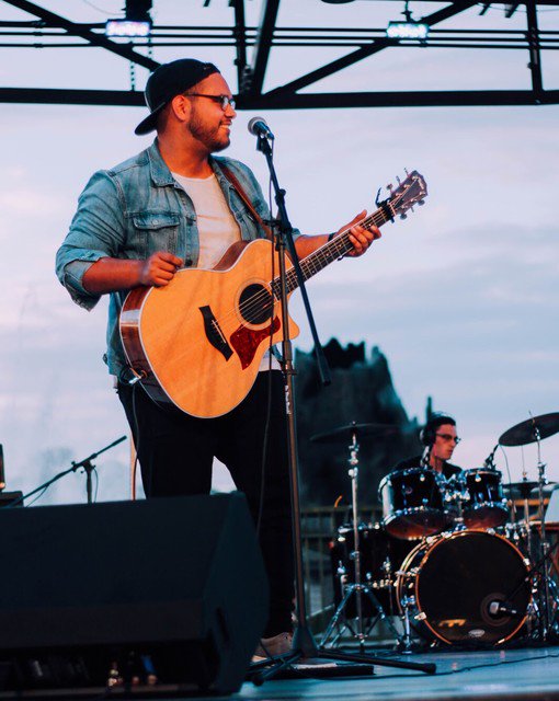 Sleeping_Sunset's tweet photo. ☀️Question Of The Day☀️
If you could, what genre of music would you wipe out of existence? 🤔
•
#questionoftheday #TheOneForEveryoneEP #IDontWannaGrowUp #SleepingSunset #SSDreamers #curly #pop #music #upcomingartist #band #poprock #popband #brothers #mainstream #newartist https://t.co/TOcK34KvXW