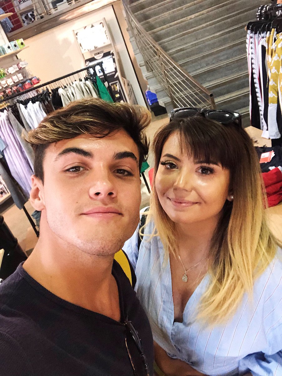 dolansarchive's tweet photo. https://t.co/VGsE6HjVAX