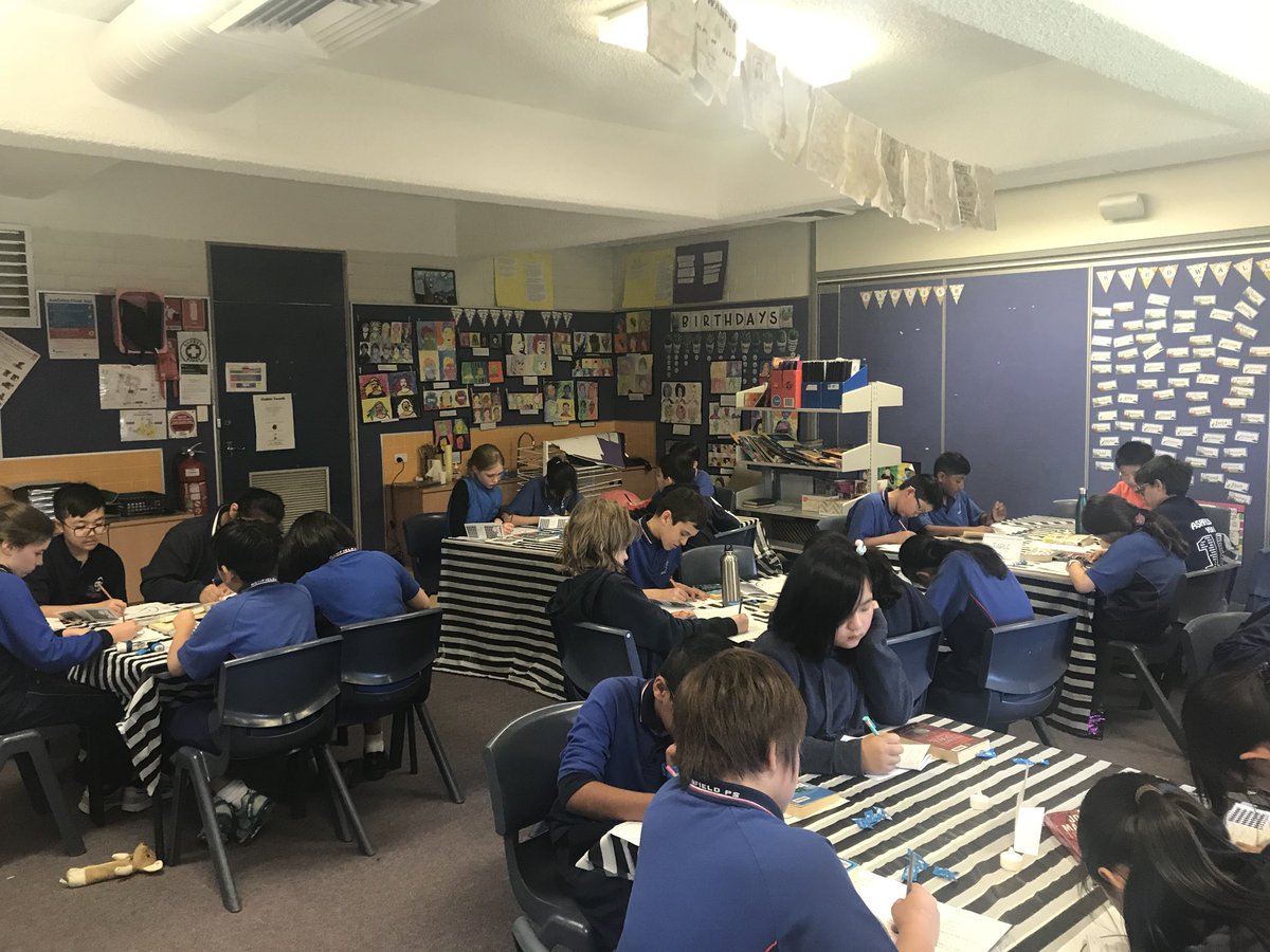 JessicaBourchi2's tweet photo. 6B’s Book Tasting was a hit! We had a taste of many different genres in a sophisticated style. https://t.co/xddBvGFtla