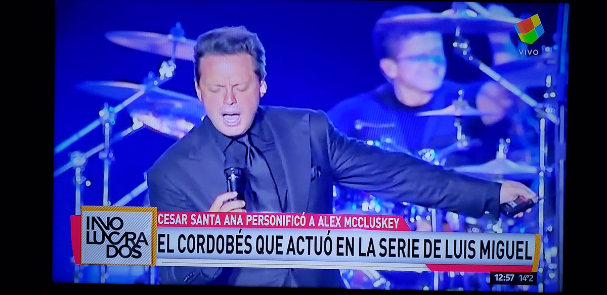comunical's tweet photo. Gracias a todo el equipo de @involucradostv @iudica @PiaShaw por la nota a #CesarSantaAna @AmericaTV 👈👏🎬😉 @serieluismiguel @LMXLM @GatoGrandeProd @MiguelAlemanM @carlaglezvargas @DiegoBoneta #actor #argentino #tv #nota #prensa #comunical https://t.co/wAWiGEJo4n