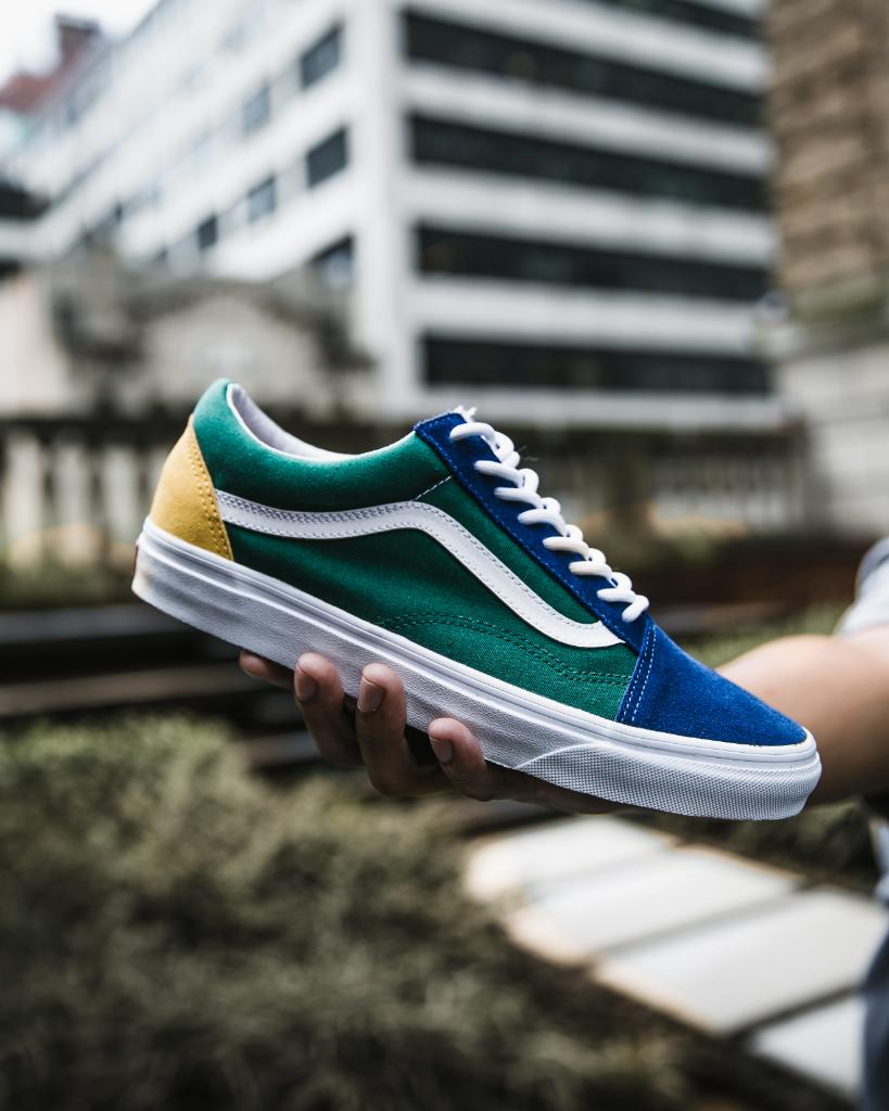 vans yacht club footlocker