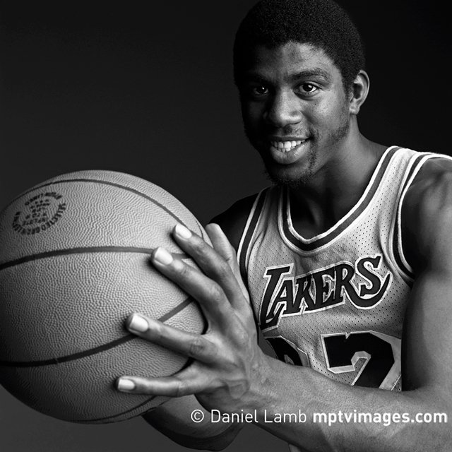 mptvimages's tweet image. 💛 Happy Birthday, @MagicJohnson! 💜
(📸 Daniel Lamb)

#magicjohnson #happybirthdaymagicjohnson #earvinmagicjohnson #august14 #lakers #basketball #photooftheday