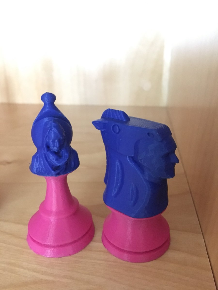 MmeSevie's tweet image. Thank you @OpenSourceLab20 for introducing me to #3dprinting and @tinkercad. Great workshop! #STEAMDays18 #SWtechUp @ScienceWorldTR