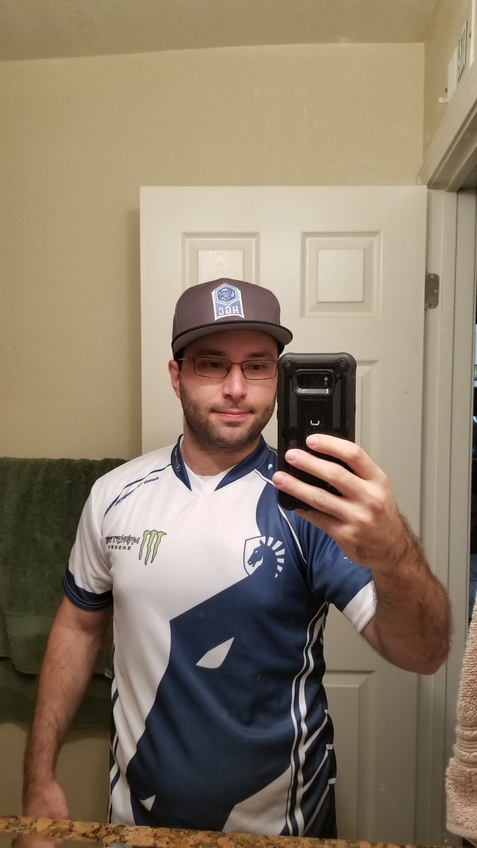 SokenGLHF's tweet photo. Rockin' my #HGC swag I bought at the Western Clash for the podcast today 🤠 https://t.co/W2MLSj4E4U