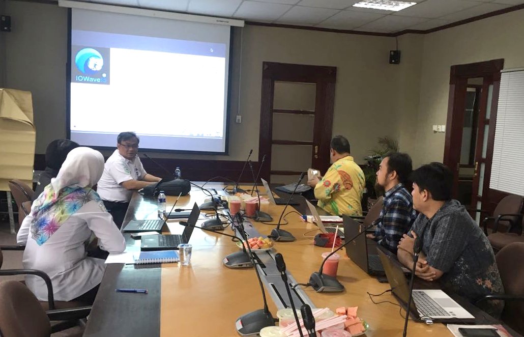 #iowave18
Indonesia formed a social media task team to promote IOWave18 activity in Indonesia. The task team consist of BMKG <a href="/InfoHumasBMKG/">Humas_BMKG</a> (NTWC) and BNPB <a href="/BNPB_Indonesia/">BNPB Indonesia</a> (NDMO). Agreed communication strategy will use Facebook, Twitter, and Instagram to build iowave18 awareness.