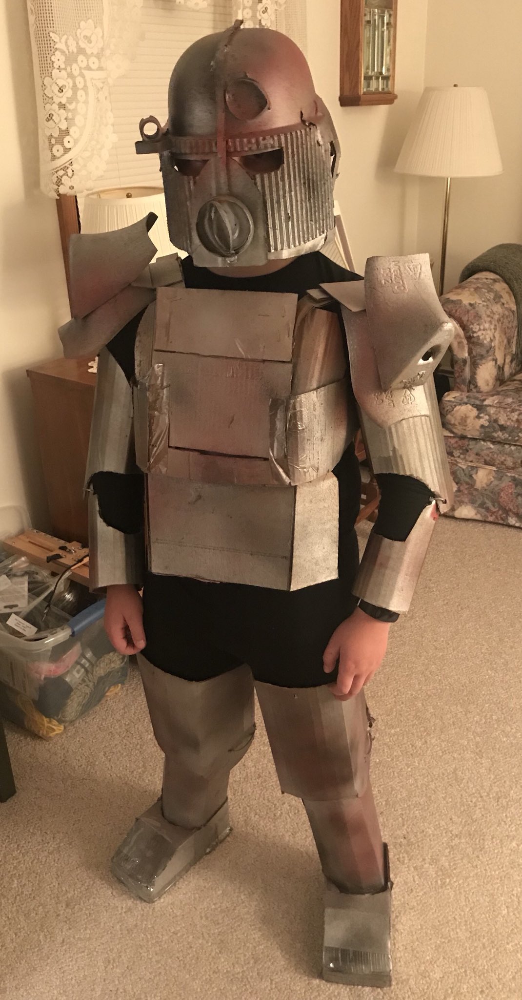 Valerie Love Comiccon18 Oxhorn He Is Only 9 But Has Over 40 Dedicated Hours In The Creation Of This Mostly Cardboard T45 Power Armor Amp A T60 Helmet Fallout4 Proudmomma