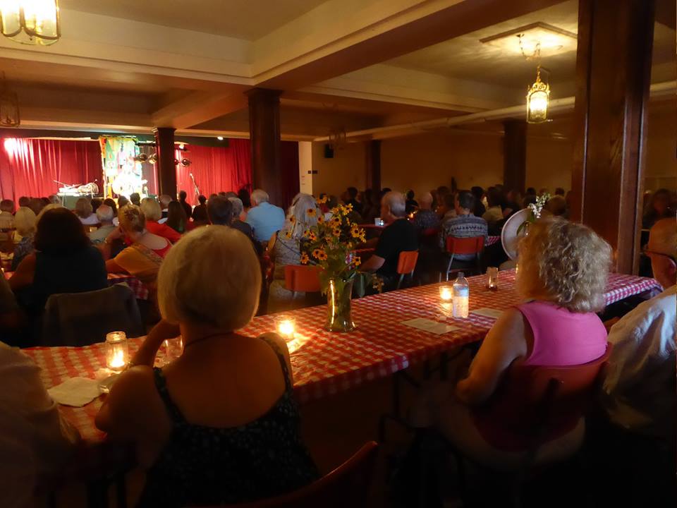 Last night's Black Swan Coffee House Revival was a sold-out success! Thanks to the talented performers, Artistic Director <a href="/daynamanning/">Dayna Manning</a>, and all the volunteers, staff, sponsors and attendees for supporting Shelterlink and keeping the Black Swan alive. #BSR2018 <a href="/blackswanrev/">Black Swan Revival</a>