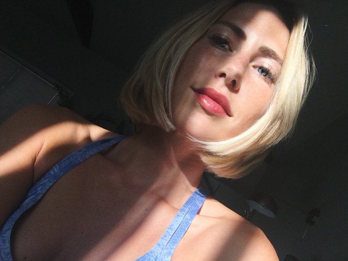 whoops. https://t.co/soYG718lm1<a href="/tag/smokeshow"class="tags"><span>#smokeshow</span></a>