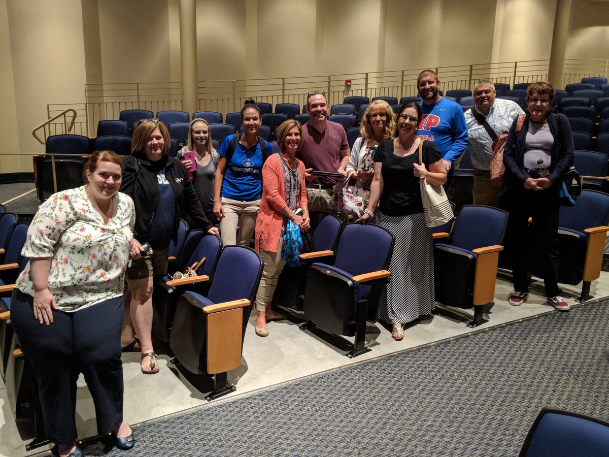 Innovate_OCS's tweet photo. So proud of these four groups of sixth grade teachers who are embarking on the 1:1 journey. Can't wait to support them in going the distance for their students this year. @OhioCounty1 #trailblazers #evolvingexcellence https://t.co/aDAF43COOm