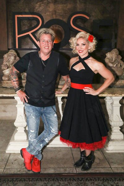 YMTheBevHillsPR's tweet photo. Media Coverage: WennPhotos captures The Swansons at The Canyon at The Rose in Pasadena Aug 10 2018! @SwansonsJoe @SwansonsAngie
Photos: https://t.co/O6oZhDvBce
#TheSwansons #TheSwansonsMusic #AlternativeCountryRockPop #CountryPop #CountryRockPop #Music #TheRose #Pasadena #YMPR https://t.co/W7AoQwTP5m