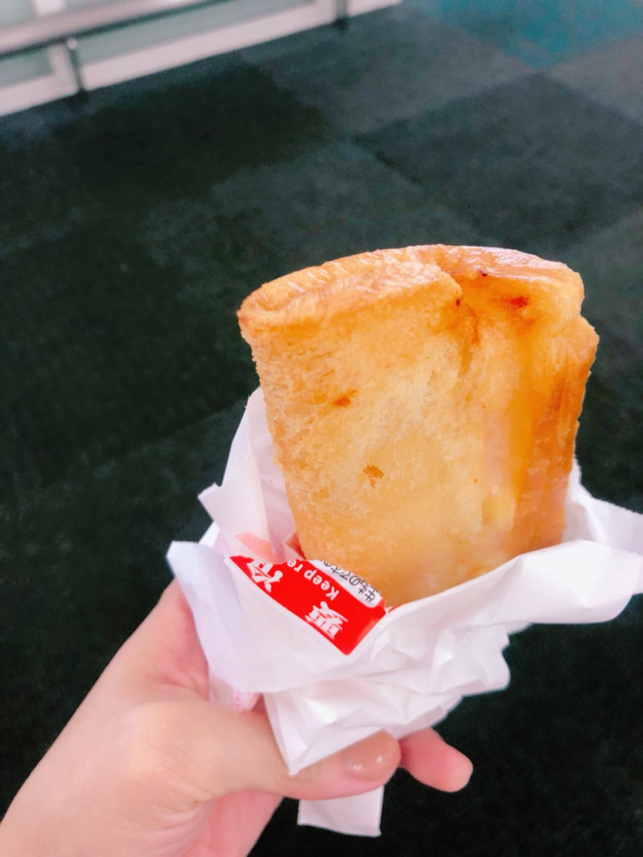 Chay そういえば長崎で ハトシ というものを食べたよ 海老のすり身を挟んだ食パンを揚げたもので長崎名物なんだって 長崎は 美味しいものだらけでした Chay そういえば長崎で ハトシ というものを食べたよ 海老のすり身を挟んだ食パンを揚げたもので長崎名物なんだって 長崎は 美味しいものだらけでした