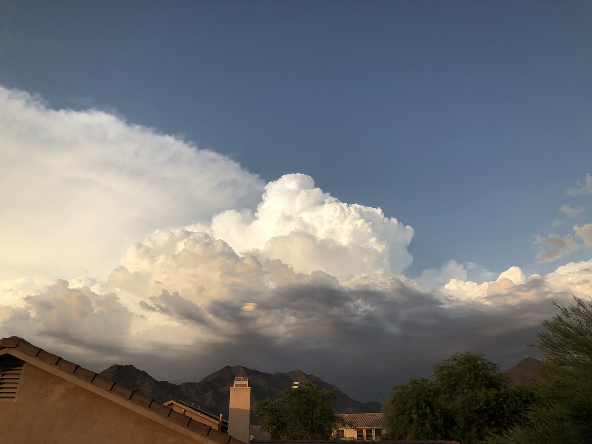 She’s blooming! You can see her wind sheer development. #azwx #Monsoon2018  #mcdowellmountains