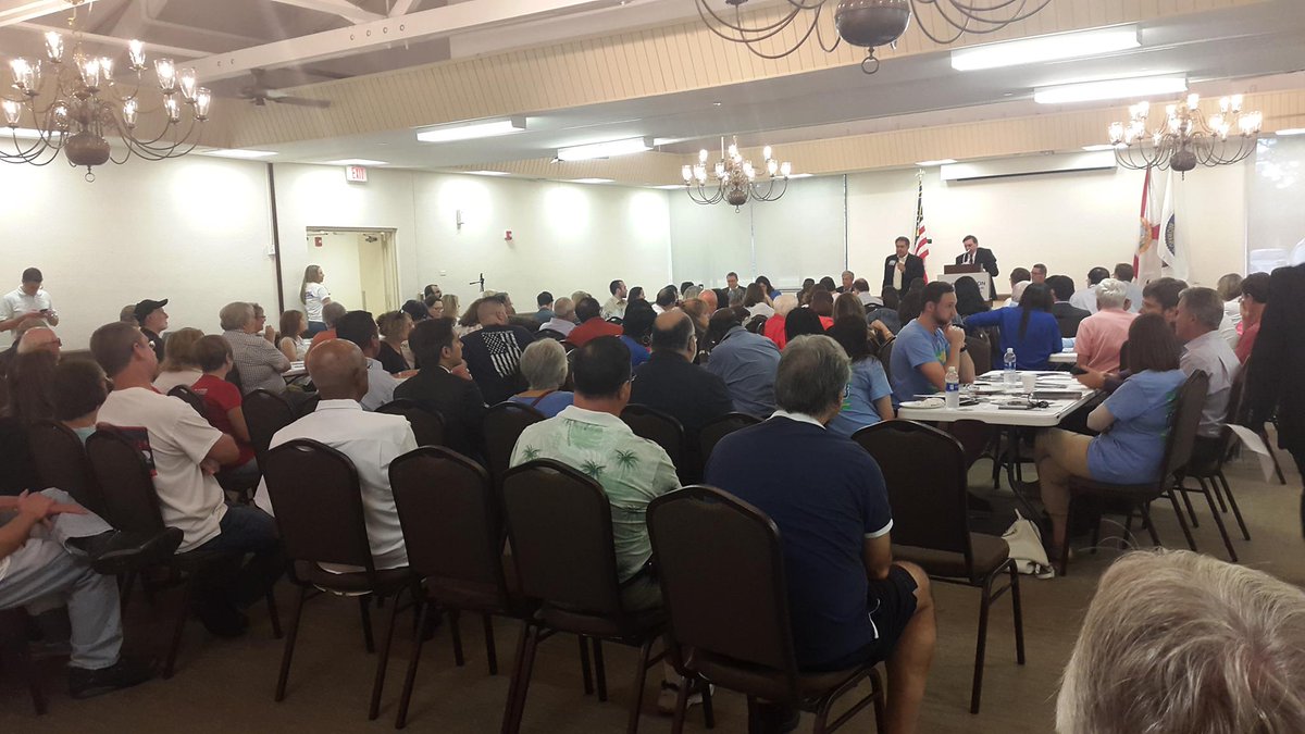 Jen4Mayor's tweet image. Met a lot of residents at the council member candidate forum tonight at Deicke Auditorium! Also had the chance to snap a pic with @MartyKiar!
#VoteForJennifer #Jennifer4Mayor