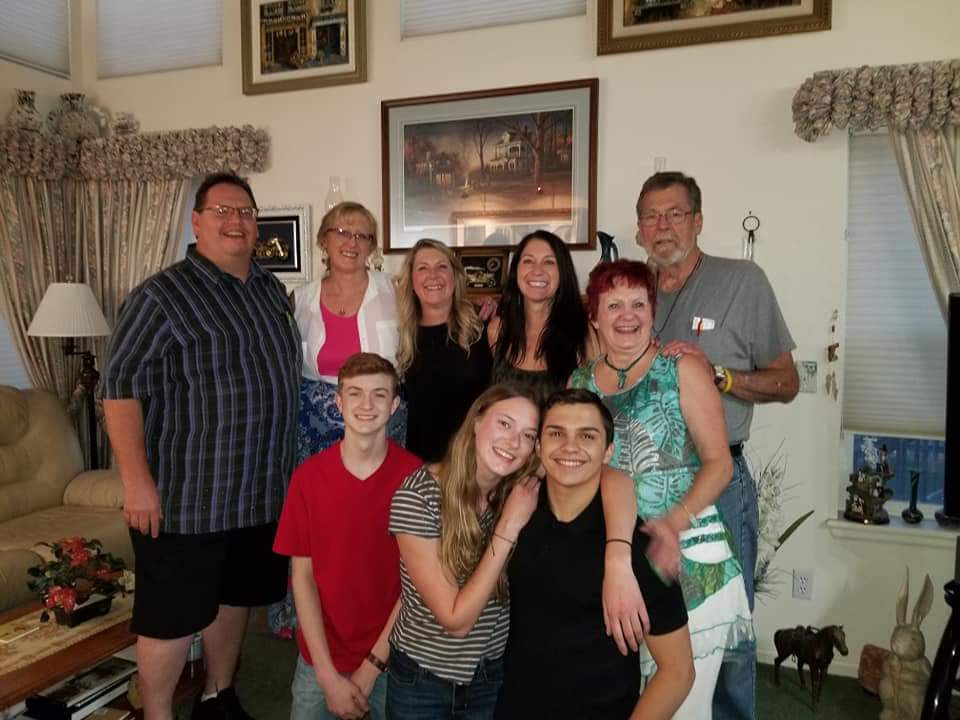 AnnetteBopp's tweet photo. Happy and blessed to spend time with my family in Colorado this summer! #MHSSummerChallenge https://t.co/wWUPKKj1me
