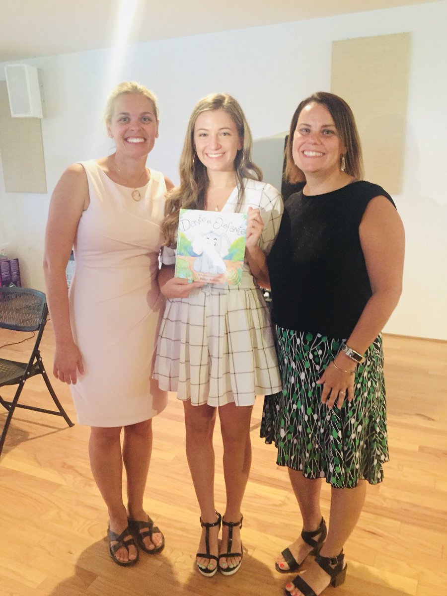 What a tremendous turn-out for our own @Ashlyn_Aumiller at the Dante el Elefante release party! @nhsAPart <a href="/owlpubhouse/">Owl Publishing</a> #WeAreNorthern #dante #creoenti