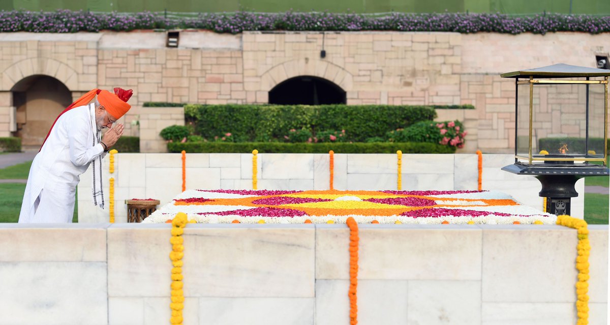 Narendra Modi tweet media