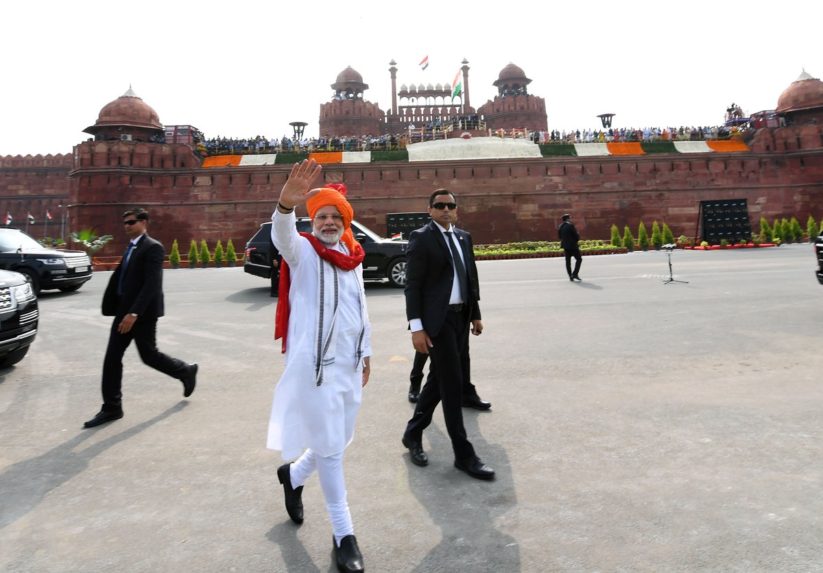 Narendra Modi tweet media