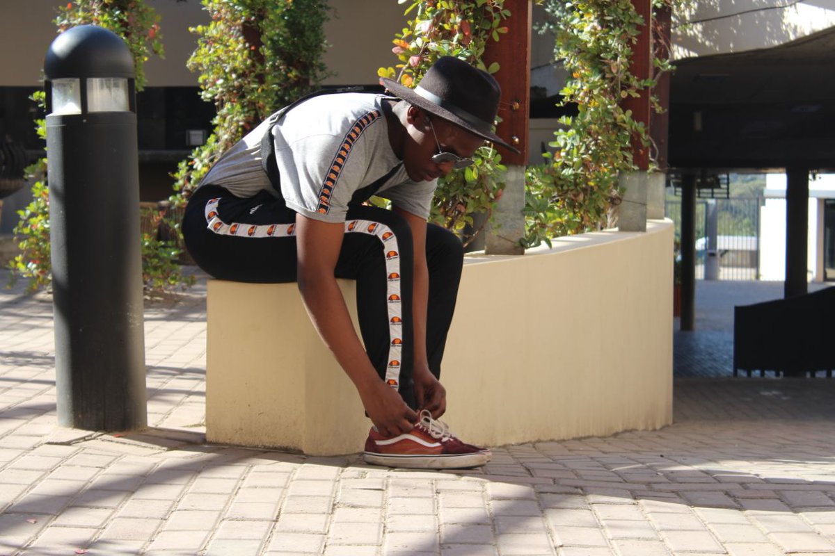 Usiphil36913321's tweet photo. Style up with the greatest brand of all times ♨👑@ellesse_sa https://t.co/9bH75YtoQk