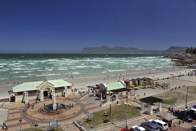 Travelfixcom's tweet image. Wanderlust Wednesday: Muizenberg beach - Muizenberg is a beachside suburb of Cape Town. #Travel #TravelSA