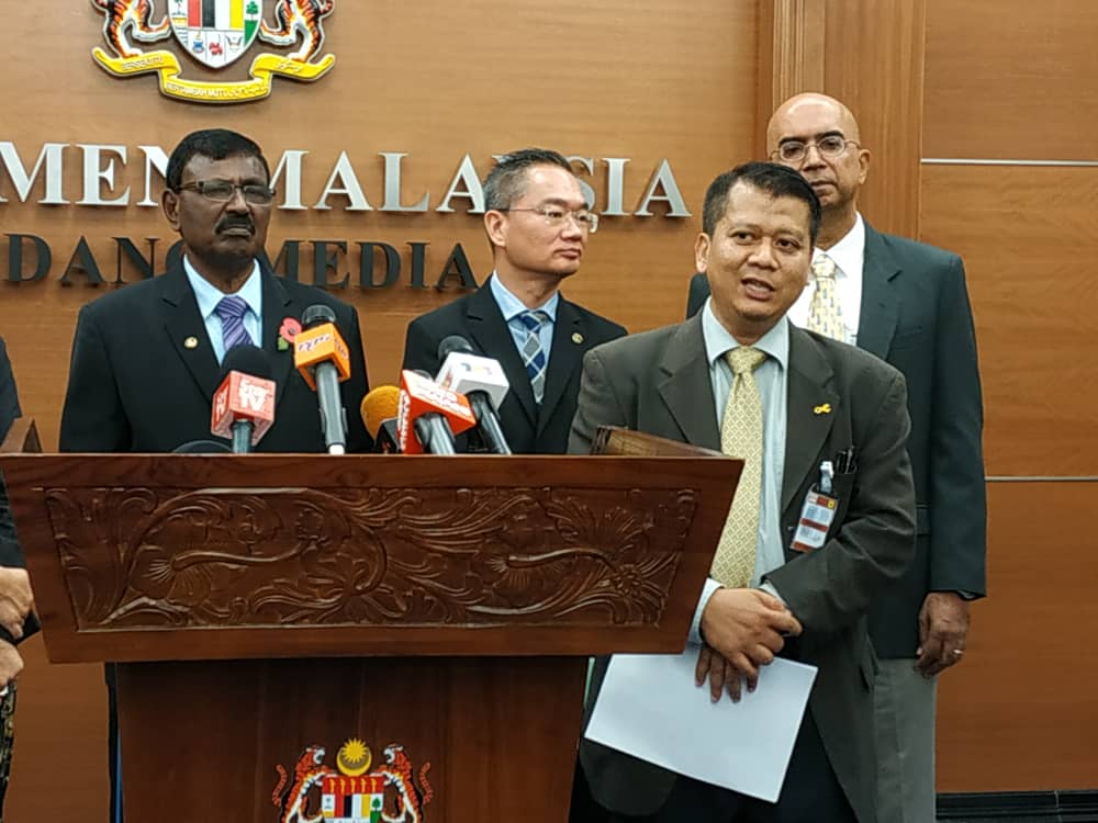 bersihofficial's tweet photo. Mr. Prime Minister, please establish a tribunal to investigate wrongdoings of commissioners in GE14 and remove them since they have refused to resign to this day. Time for them to go. They do not enjoy public confidence anymore.
#ReformSPR
https://t.co/kvKUBOsXyY https://t.co/GOn8sDcOjM