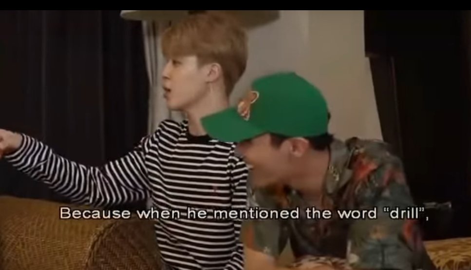 BangPink11's tweet photo. LMAOO JIMIN THE PERFECT OBSERVER IN ACTION
HE OBSERVED THE STAFF'S FACIAL EXPRESSION LOL 😁😁😅
#BTS #JIMIN #SUGA #JUNGKOOK #JHOPE #JIN #RAP_MONSTER #V #MEME #BTS_MEMES #ARMY @BTS_twt https://t.co/N3BfkXrF84