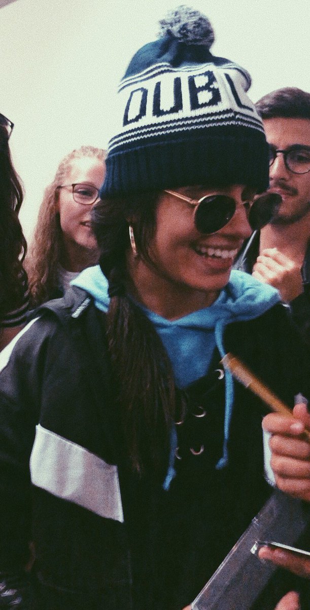 archivekarla's tweet photo. she’s so precious https://t.co/20n2skslwx