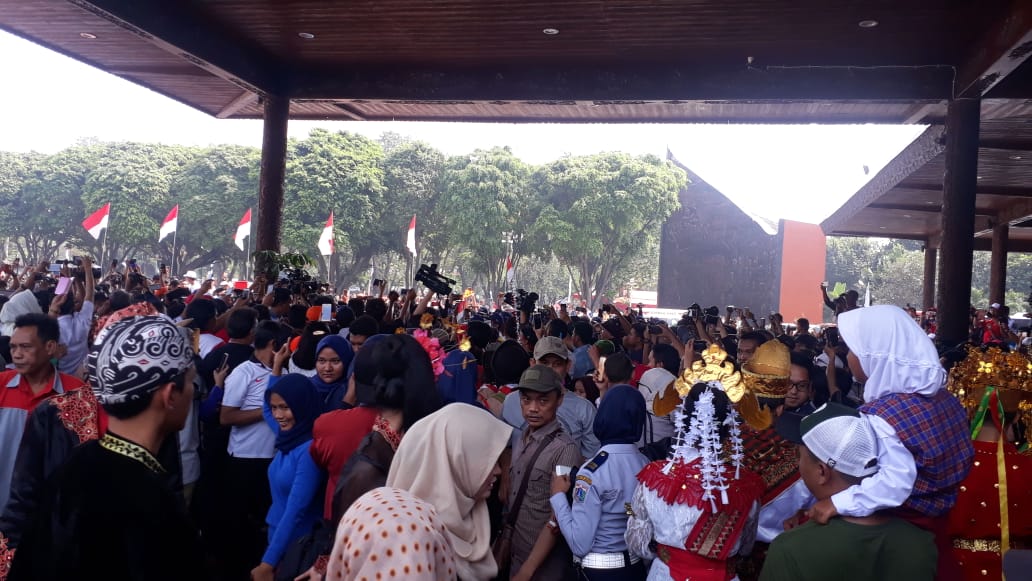 Kemeriahan acara Torch Relay Asian Games 2018 di @ilovetamanmini

#asiangames2018 #energyofasia #tmiikeren #tmiieksis #varbuena #digipark