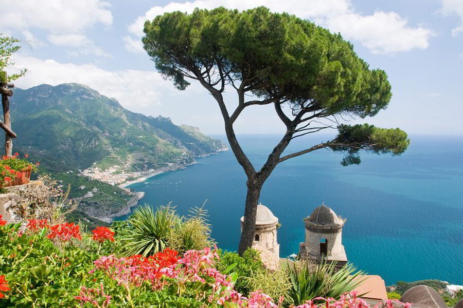 pornlaw's tweet photo. Dreaming of the Amalfi Coast in Italy... Lettere, Ravello &amp; Positano... https://t.co/HYvDHsli7N
