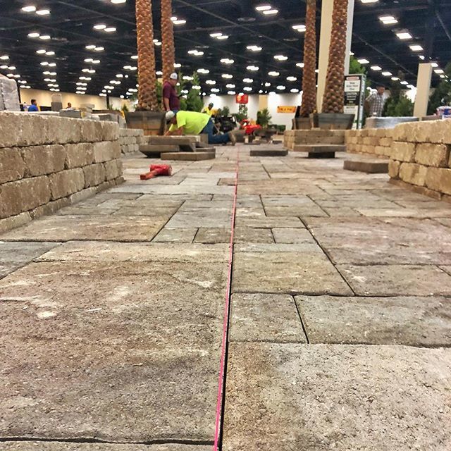 whizq's tweet photo. Oh yeah... she’s coming together. 
#ShowSeason #TNLA
.
.
.
.
.
#TNLAExpo2018 #ExploreFearlesslyTNLA #KeystoneHardscapss #HardscapeBrotherhood #HardscapeLife #TradeShow #LandscapeConstruction #SanAntonio #hardscapecontractor #pavers https://t.co/uKOnnHSFSu
