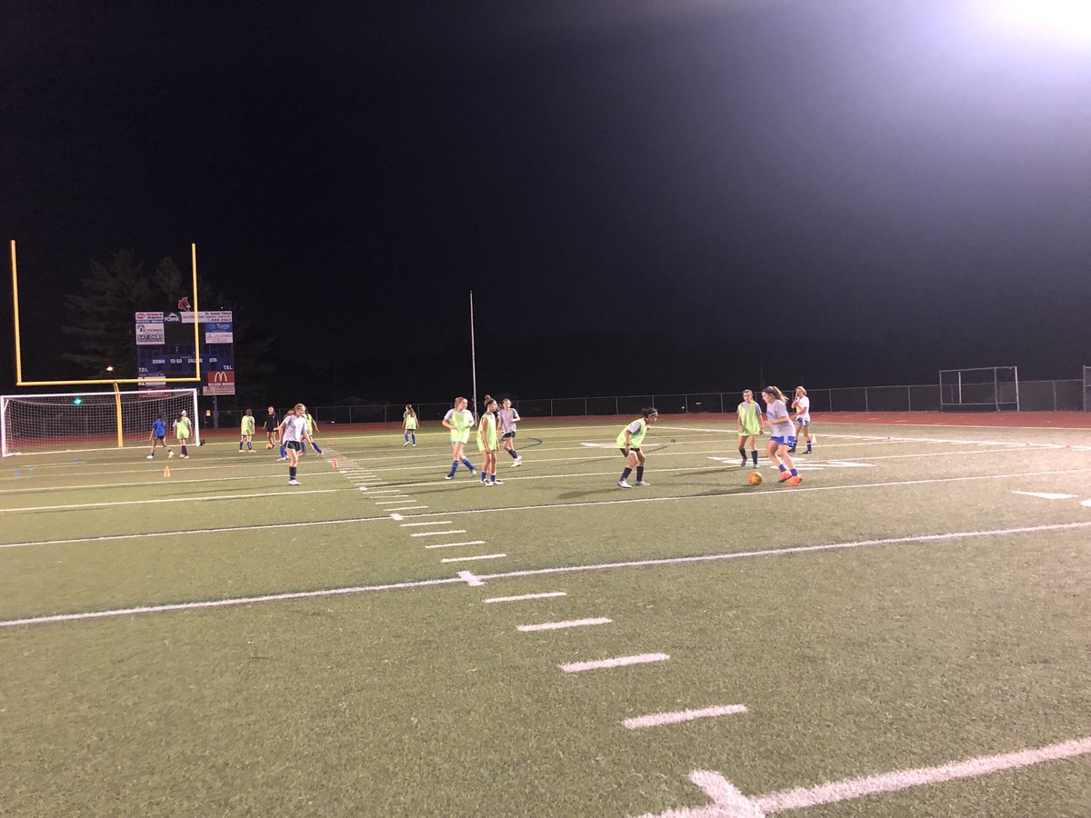 TWGsoc's tweet photo. Last night of practice before freshmen and their mentors return to school tomorrow! #ItsWorthit #whattheflock #flockthat @TWHSAthletics @wcsdistrict https://t.co/v5IAjvNmPD