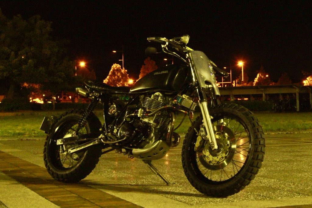 YouziroSR522's tweet photo. 有名な方と写真を撮らせてもらいました💪@miaminight855
#SR400 #SR500 #SR522 #SR534 https://t.co/pbMewUC54M