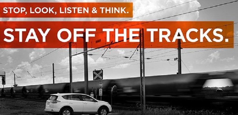 RailExpressNews's tweet photo. Rail operator @Aurizon_ says its drivers still see high levels of reckless behaviour from motorists around level crossings, despite continued awareness campaigns. https://t.co/rsbsh7IXxc https://t.co/xgUY1kv6p7