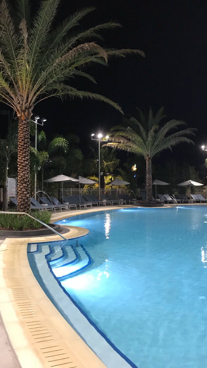 traveljenn's tweet image. The pool @UniversalORL #AventuraHotel is gorgeous! #UORBlogSquad
