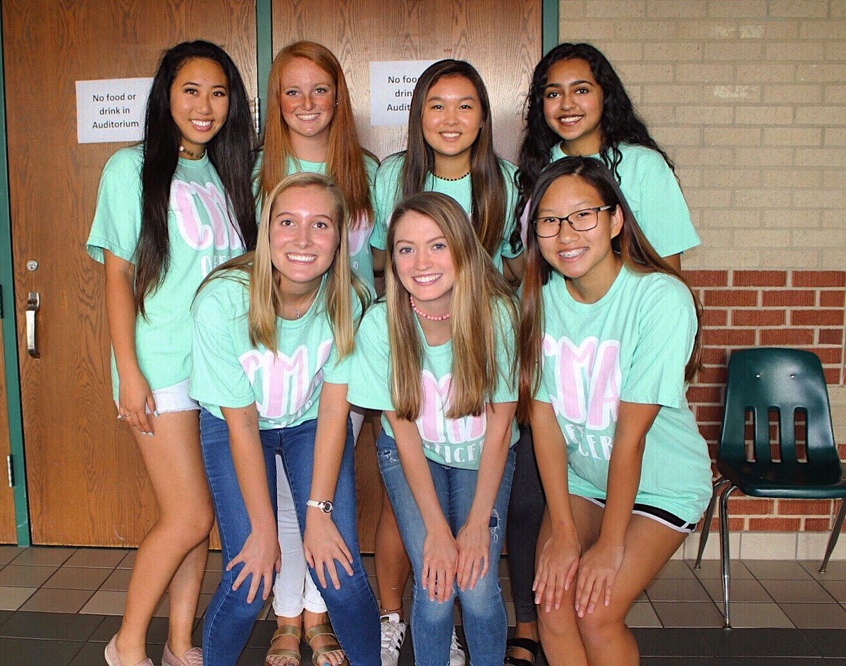 Carroll_CMA's tweet photo. Fall Kickoff was a success! Freshmen- feel free to talk to the officers if you have any questions about CMA, we are so excited for this year! https://t.co/yJEe7gd1yG