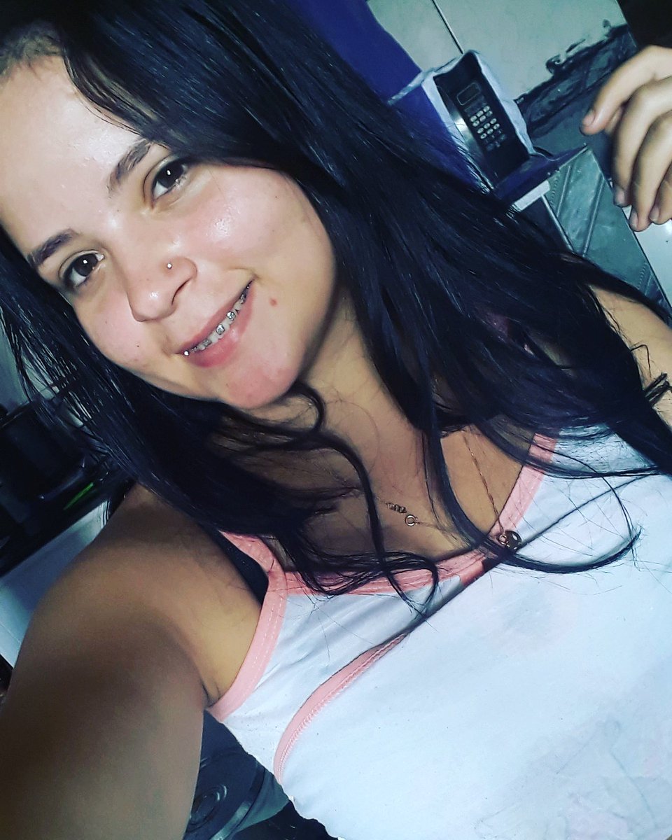 beaatriz1998's tweet photo. Boa Noite https://t.co/diWd4zuLfT