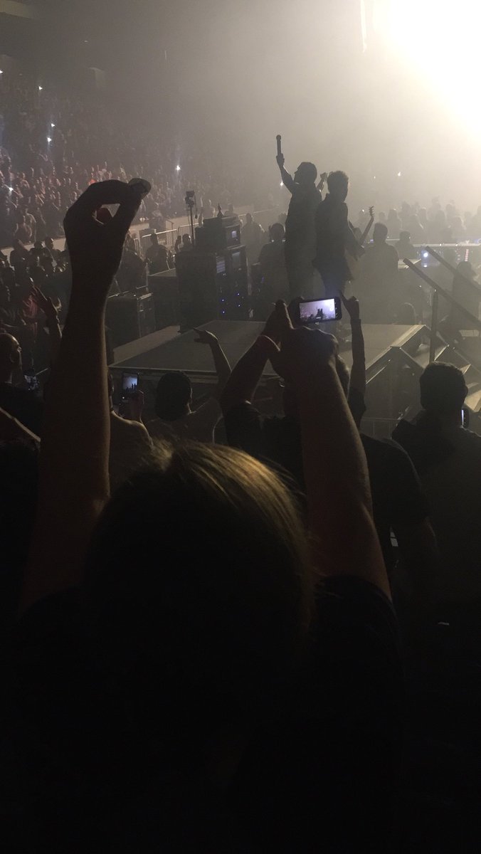 HobsonJoey's tweet image. Not only did she love her first Shinedown show but she stood through the whole set and sang every word. To top it off Zach threw her his pick during Simple Man. The pics say it all. Lol. She may never go to sleep. #rockerkid