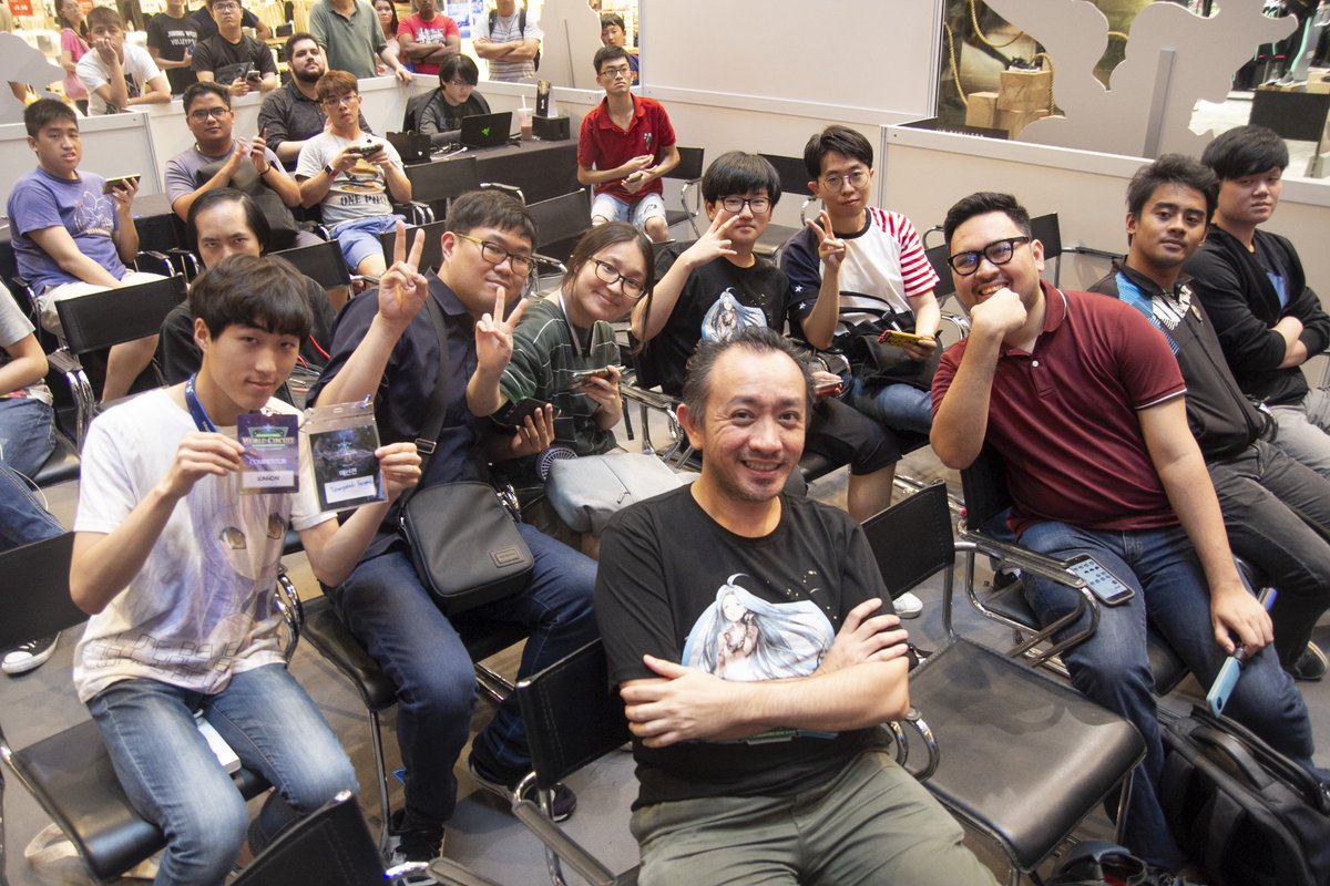 kokimonstr_'s tweet photo. Special thanks to the event cameraman who I asked a favor to take this!
#swcsg https://t.co/zsqPythyo7