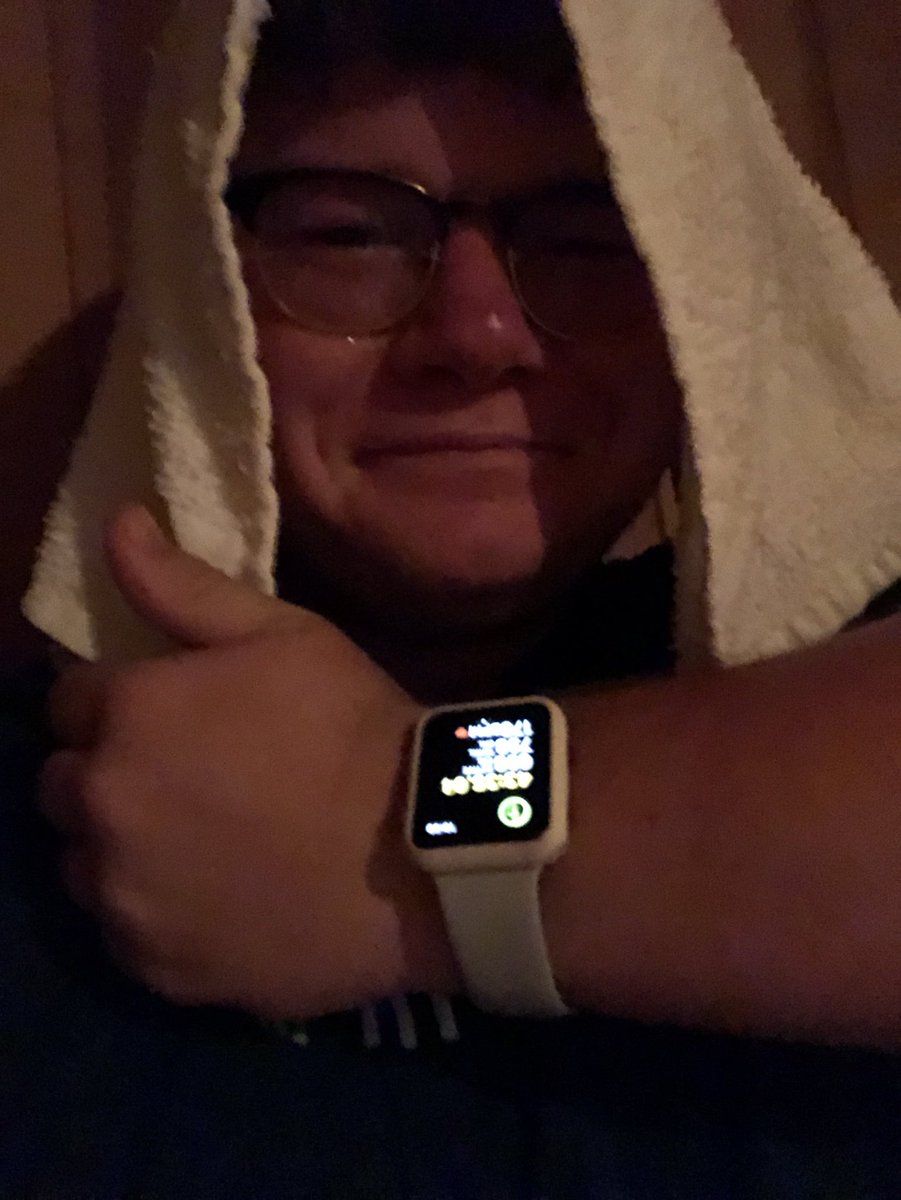 austinrmclellan's tweet photo. I donβt care that itβs 10 oβclock at night, Iβm taking positive steps for my health and Iβm damn proud!
4 weeks strong! #GettingMySweatOn https://t.co/luzj487NsH