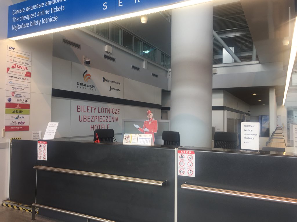 DominikaJab's tweet photo. @wizzair Ticket office unattended for the last half hour. No assistance to be found anywhere. #wizzair #Warsawairport #complaints #CustomerService https://t.co/1xVBYUhSCn