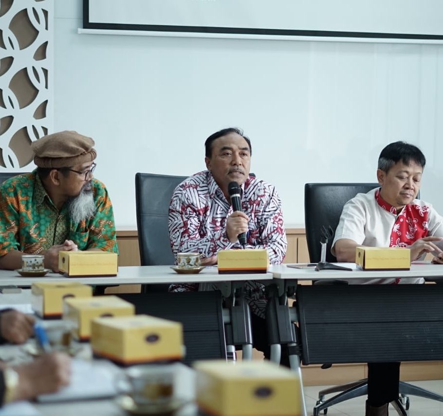 Arahan Bpk Dirjen DJBP <a href="/s_soebjakto/">Slamet Soebjakto</a> dlm Lokakarya Nasional Udang Windu “budidaya hrs dilakukan scr berkelanjutan, kerja sama semua pihak, tdk ambil bibit dr alam” <a href="/BudidayaKKP/">Budidaya KKP (DJPB)</a> <a href="/kkpgoid/">KKP RI</a> <a href="/WWF_ID/">Yayasan WWF Indonesia</a> 15 Agustus 2018