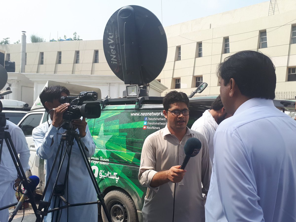 IftikharAliPTI's tweet photo. پشاور : رُکن صوبائی اسمبلی افتخار علی مشوانی کا خیبرپختونخواہ اسمبلی میں اے آر وائی ، 92 نیوز چینل ، اب تک سمیت دیگر ٹی وی چینلز کو انٹرویو !!
#KPAssemblySession #MediaTalk https://t.co/9lUUGyYDXJ