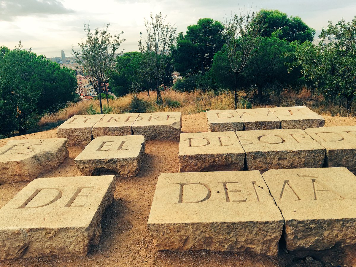 ismaelpalacin's tweet photo. “L’ordre d’avui és el desordre de demà” la gran cita de Saint-Just al #Mirador del #ParcDelsTresTurons #runningmatinal https://t.co/IONQES7A2N