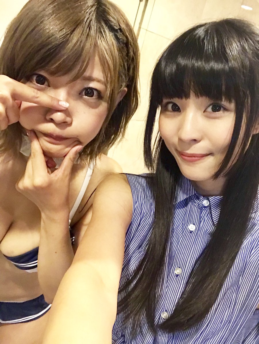 O Xrhsths 寺嶋由芙 Sto Twitter 新宿ロフトにお集まりいただいた皆様ありがとうございました ﾟwﾟ 藤田恵名さん 篠崎愛さんとの3マンライブ もりもりのセトリでお届けしました ﾟwﾟ 楽しかったね ﾟwﾟ このあとの ゆっふるーむ でまたお話ししましょー T