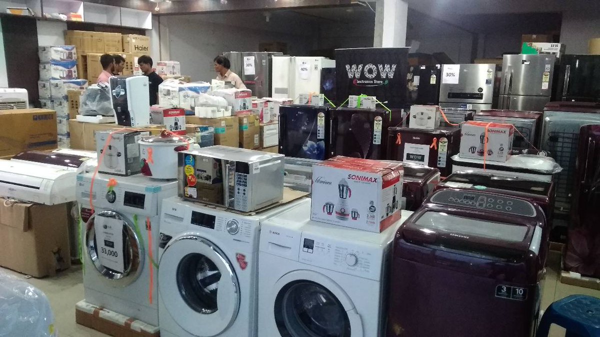 wow_electronics tweet picture