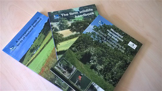 RSPB farm management handbooks available at discounted prices.....find out more information here: sdfarmbirds.com/discounted-rsp… @RSPB_SouthEast <a href="/SDFarmClusters/">South Downs Farm Cluster Network</a>