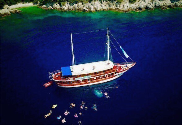 mrtombargus's tweet photo. Croatia ✅ what a beautiful country. I will definitely be going back #croatia #boatlife #split https://t.co/oBKtvELgKZ https://t.co/I129u8ohFr