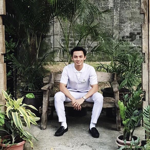 thepeterjmlo's tweet photo. PETER JUNE T. JAMOLO, PTRP #PeTeRP https://t.co/hqoS5vrHi7