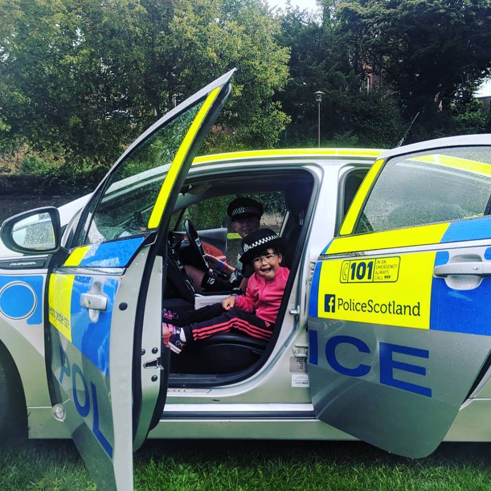 NithsdalePolice's tweet photo. We are down at the Dock Park in Dumfries today for the PIN in the park event. Pop down before 2pm for a shot in our car, try on our uniform, to get a glitter tattoos and ride of the blood bike #Police #ParentsInclusionNetwork #bloodbikes #dockpark #communityengagement https://t.co/0Rnjcb59Ns