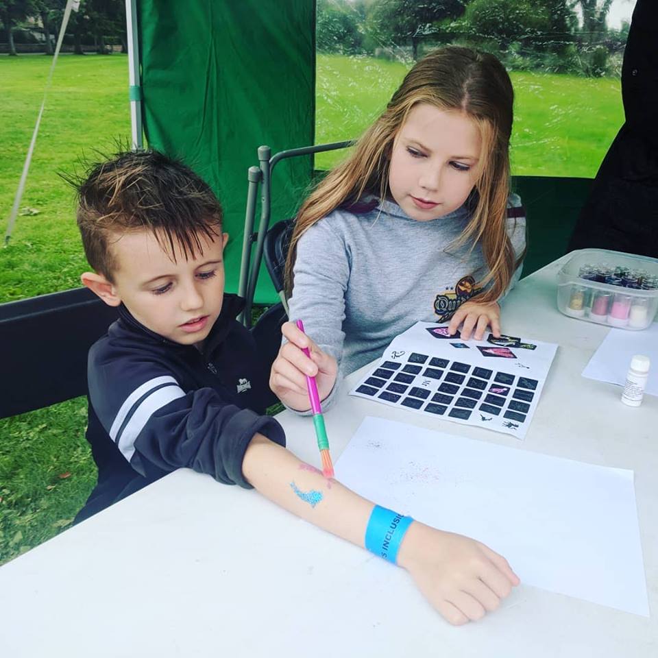 NithsdalePolice's tweet photo. We are down at the Dock Park in Dumfries today for the PIN in the park event. Pop down before 2pm for a shot in our car, try on our uniform, to get a glitter tattoos and ride of the blood bike #Police #ParentsInclusionNetwork #bloodbikes #dockpark #communityengagement https://t.co/0Rnjcb59Ns